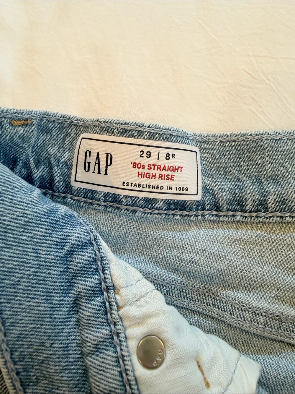 Gap Women’s Light Blue Denim Jeans - Picture 2 of 3